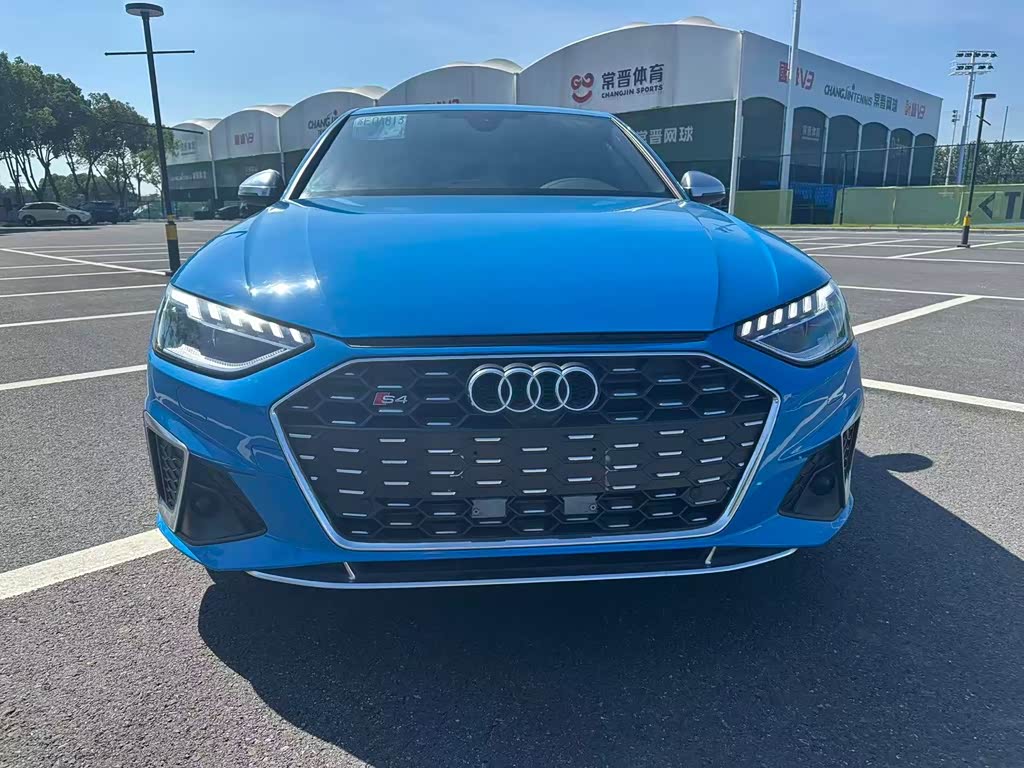 Audi S4
