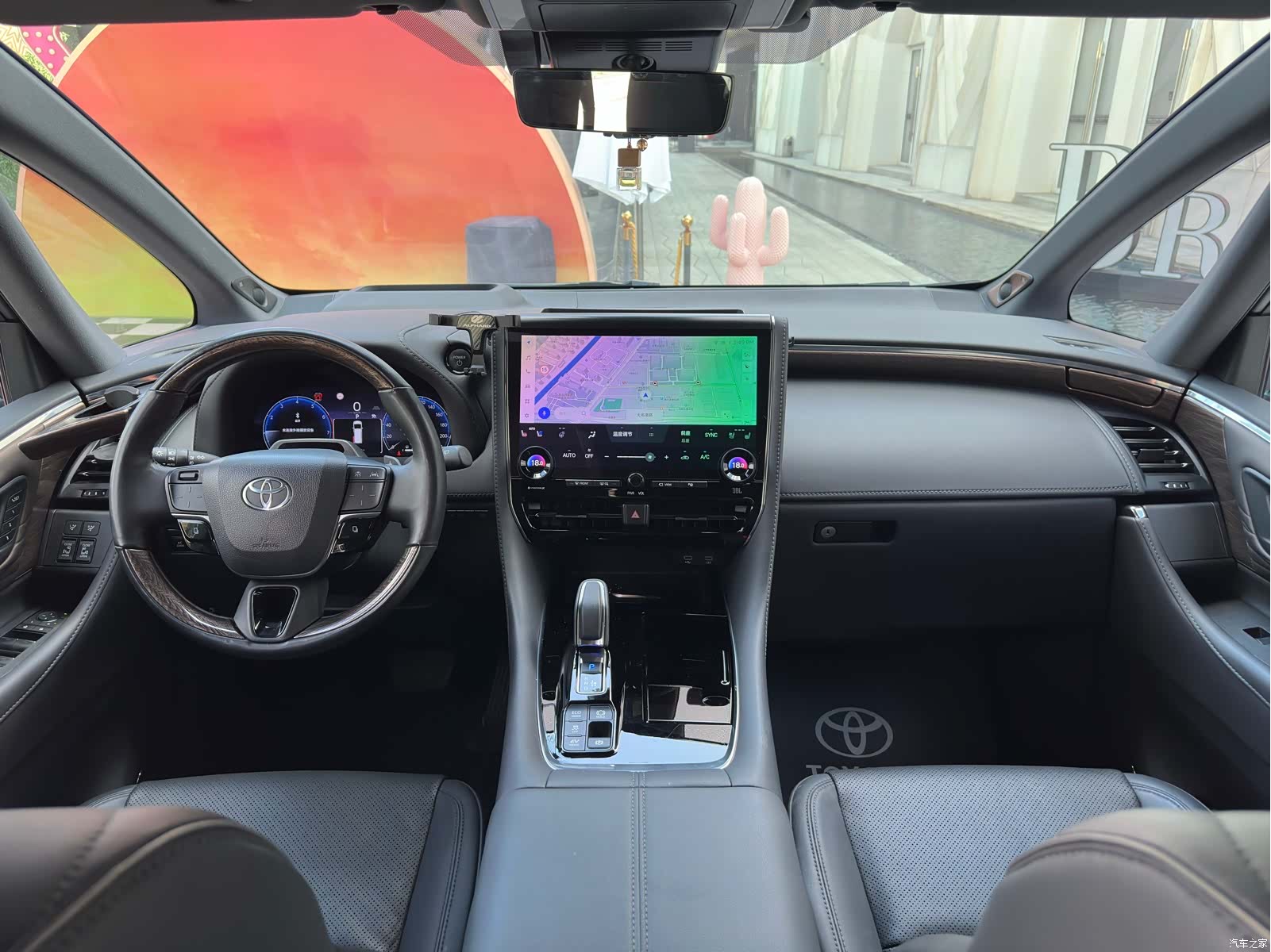 Toyota Alphard, 2024 21