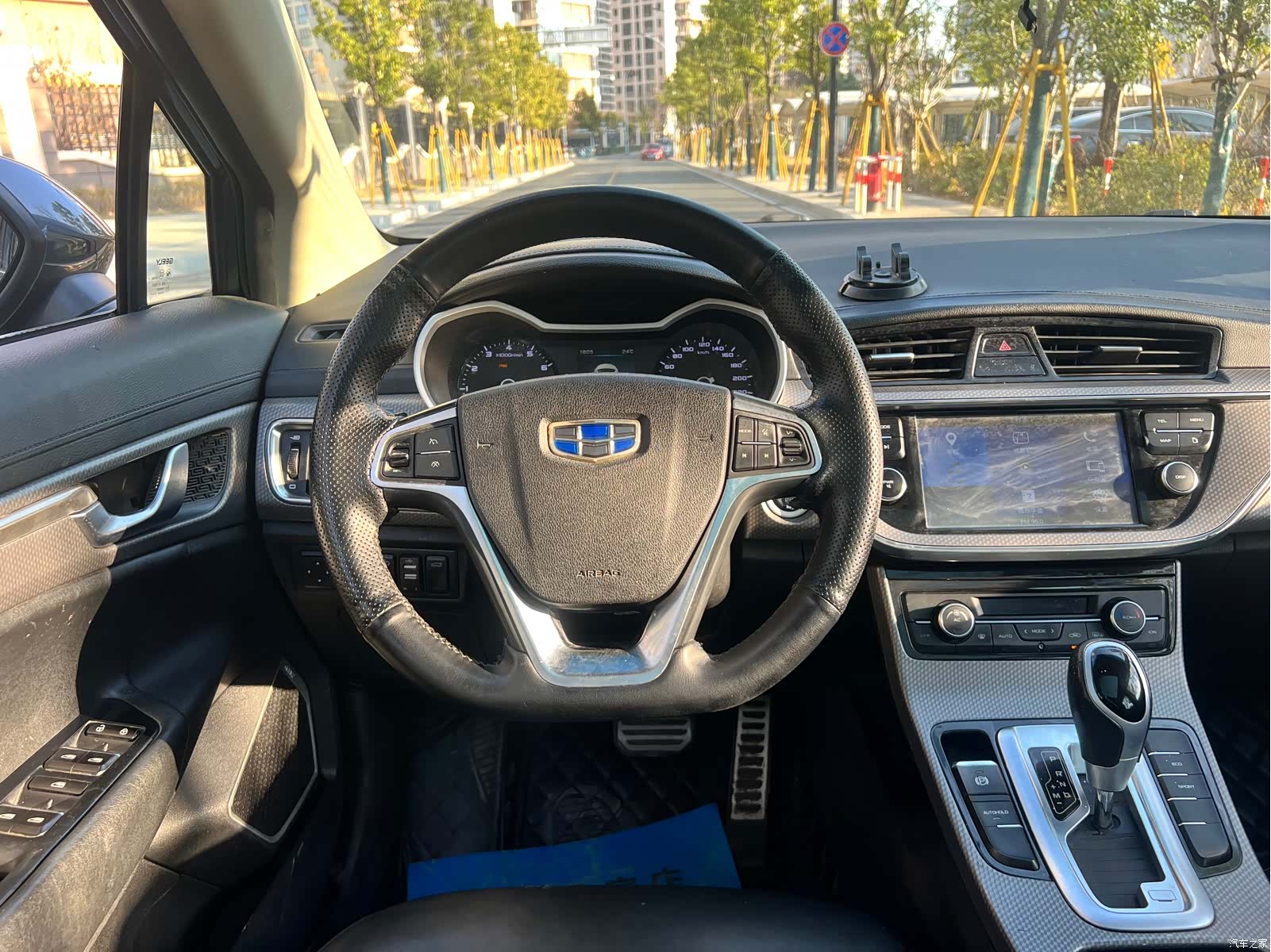 Geely Emgrand, 2018 9