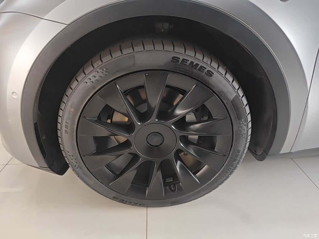 Tesla Model Y, 2021 23