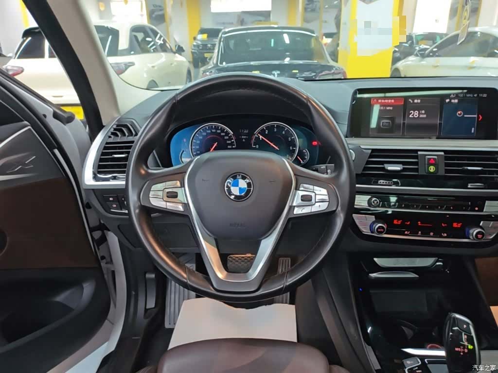 BMW X3, 2018 11