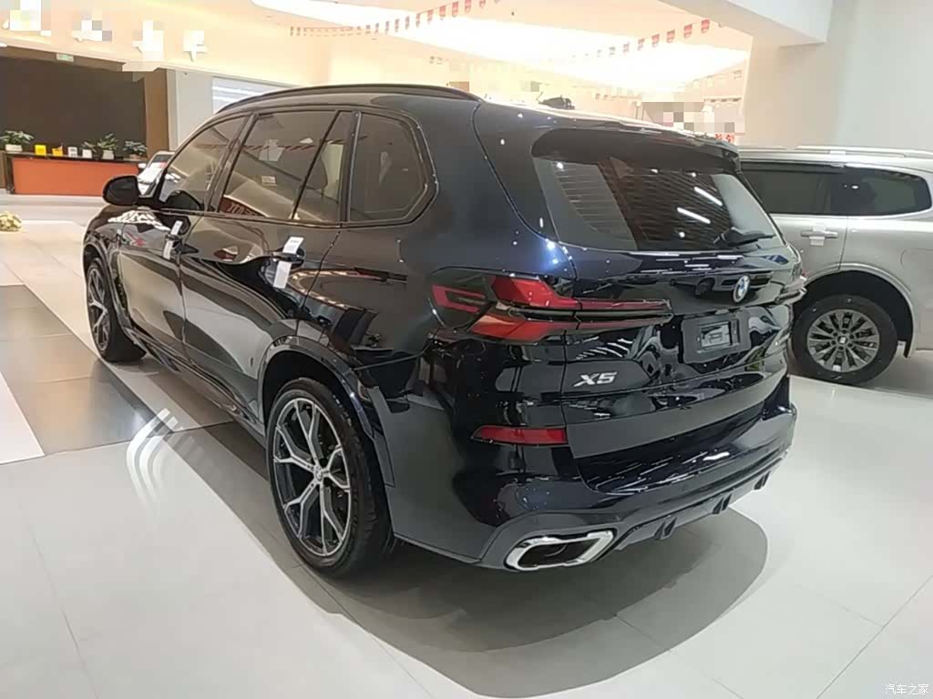 BMW X5, 2025 все фото
