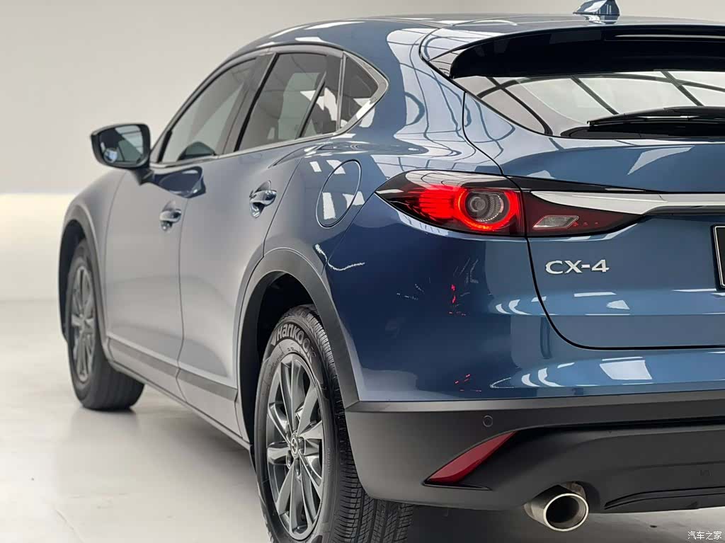 Mazda CX-4, 2022 10