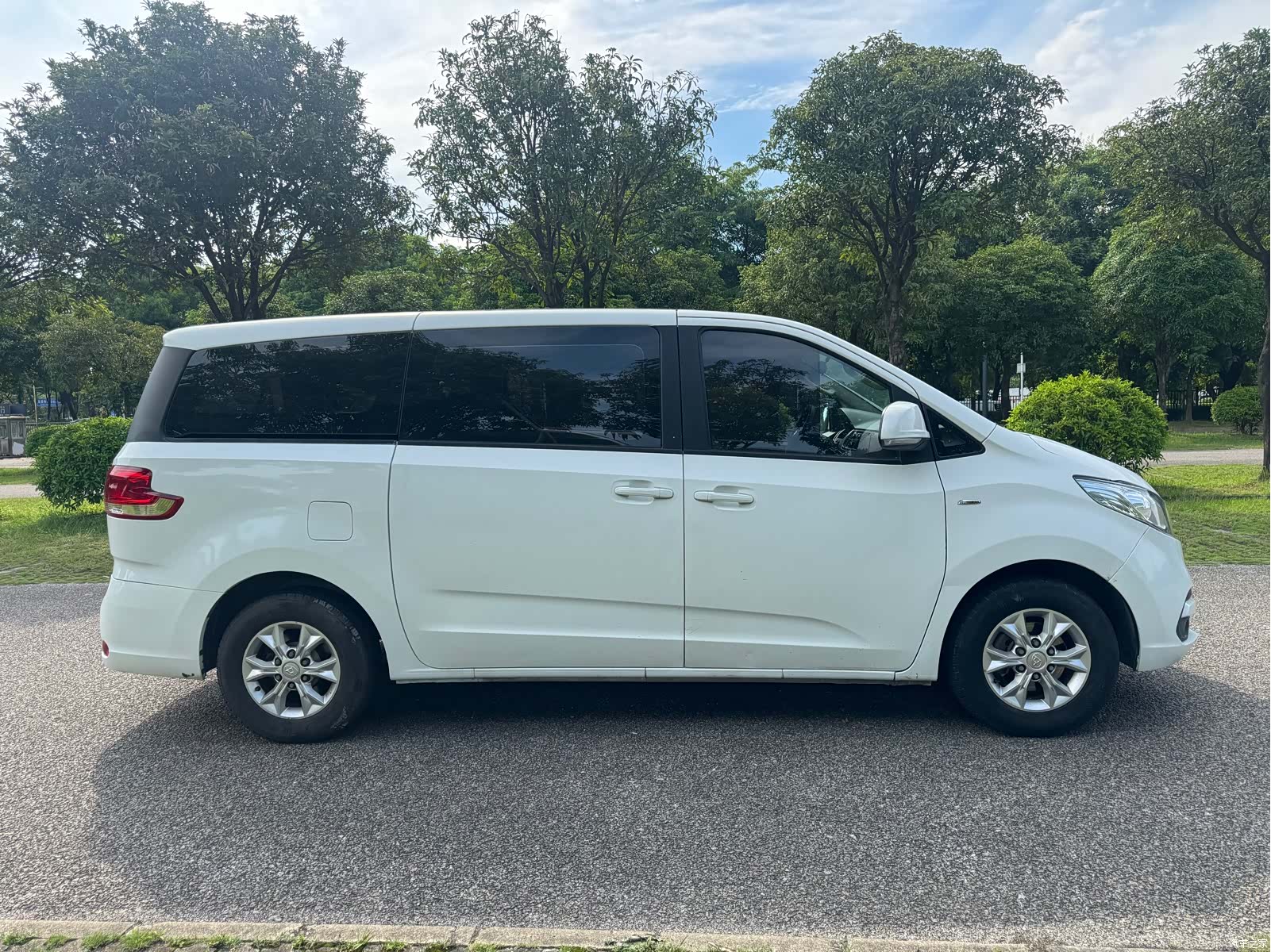 Maxus G10, 2015 4