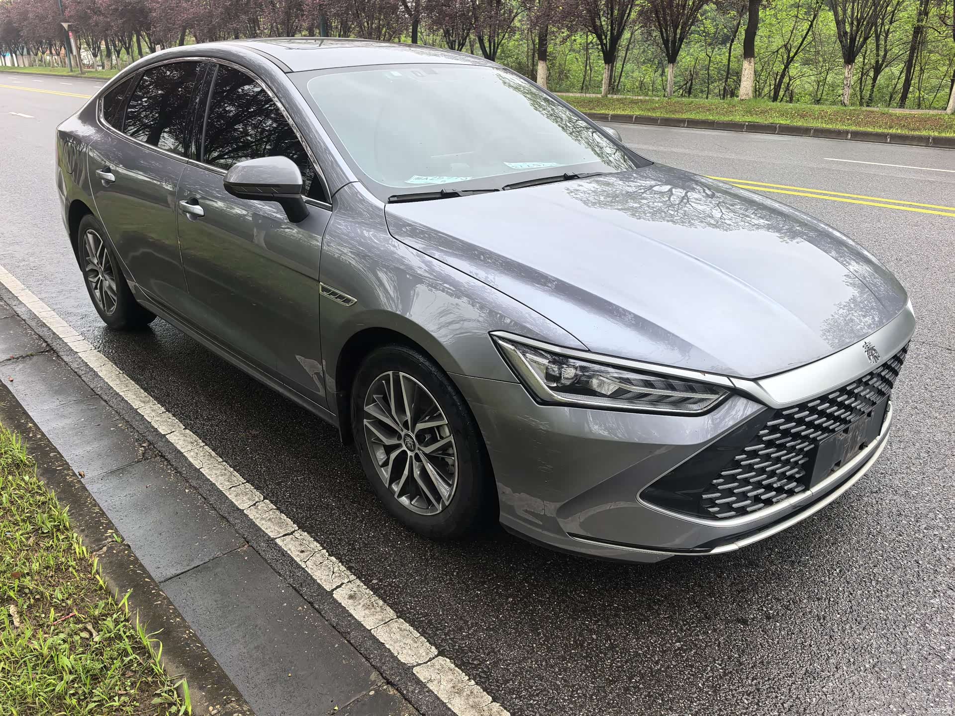 BYD Qin, 2022 3