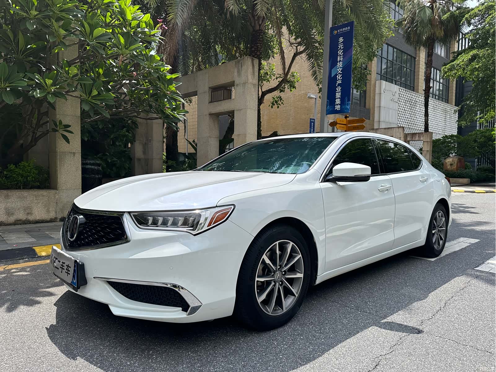 Acura TLX-L