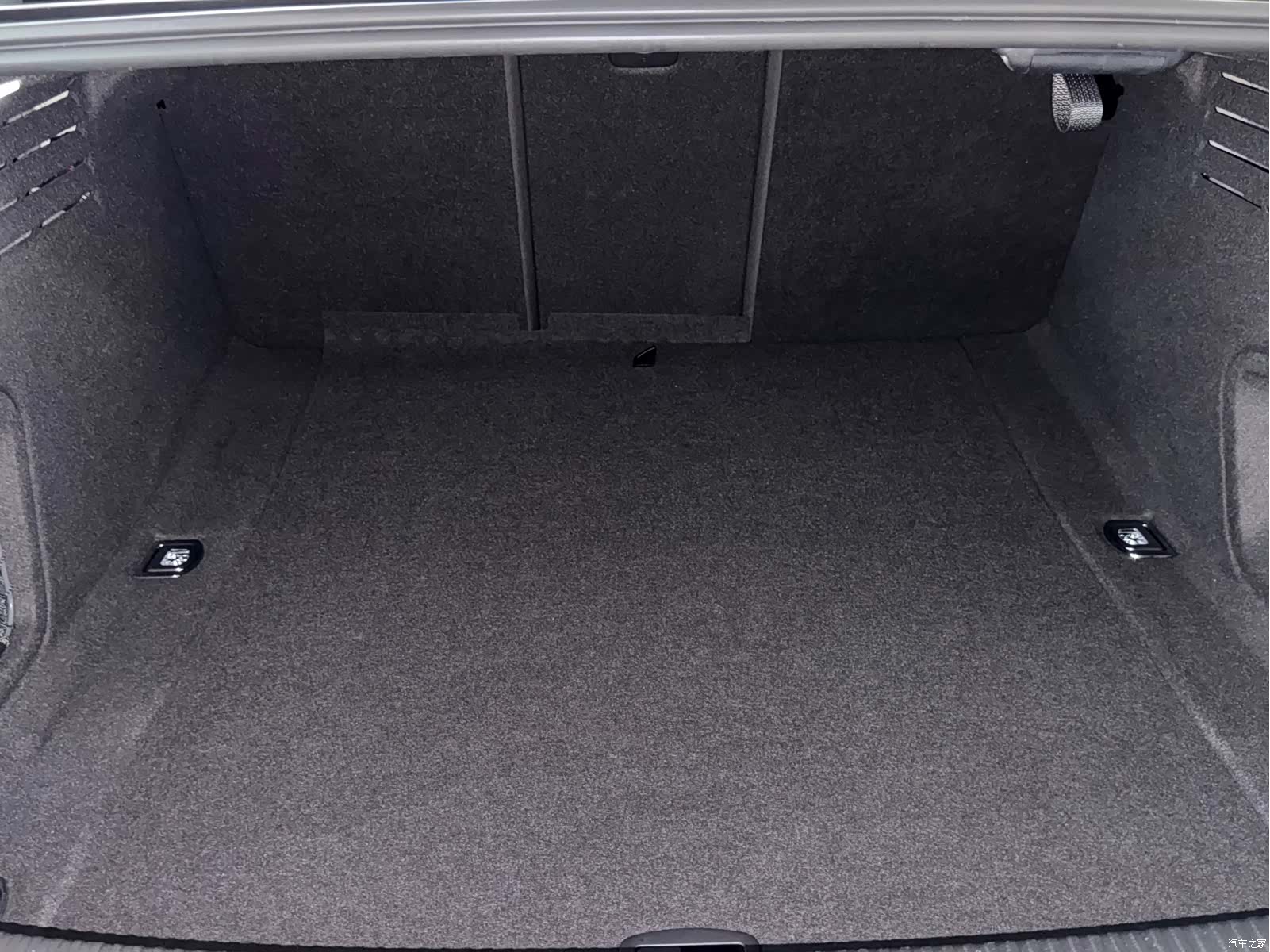 Audi A4L, 2023 32
