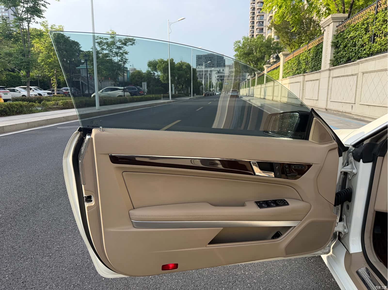 Mercedes-Benz E-Class, 2011 7