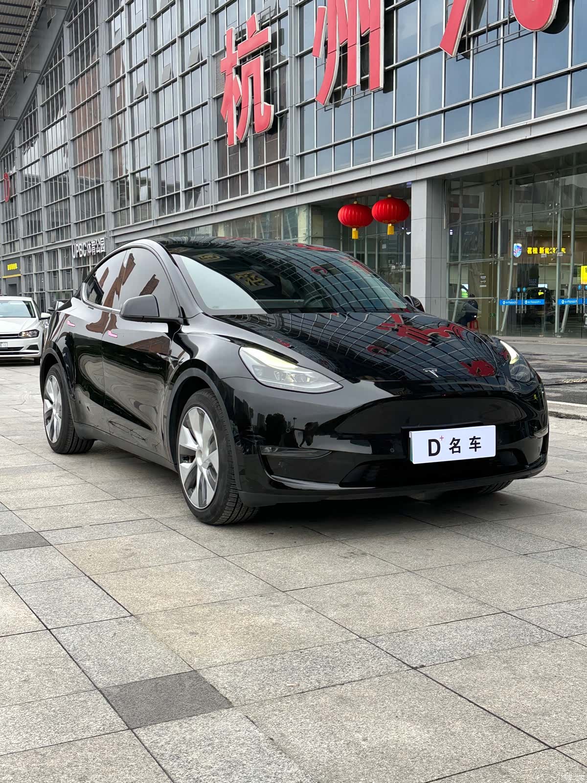 Tesla Model Y, 2021 3
