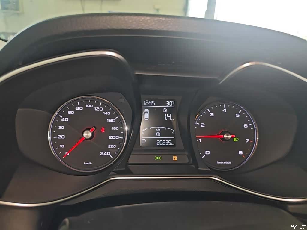 MG MG6, 2023 12