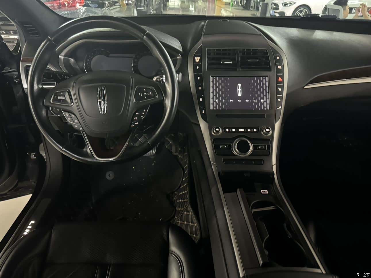 Lincoln MKZ, 2019 все фото
