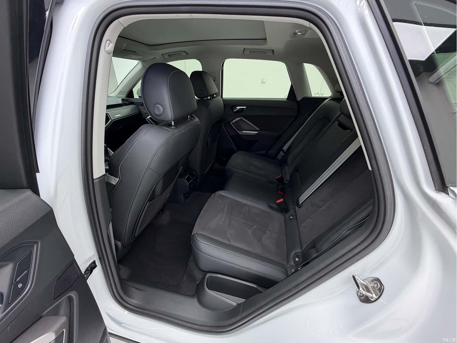 Audi Q3, 2022 14
