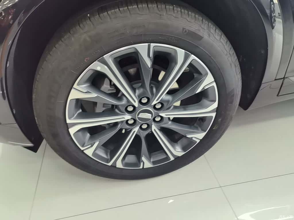 Cadillac XT5, 2025 23