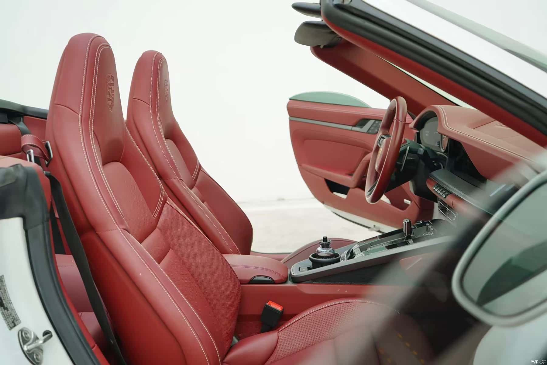 Porsche 911, 2023 16