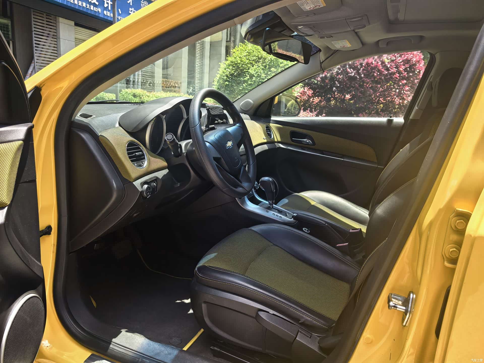 Chevrolet SE, 2011 16