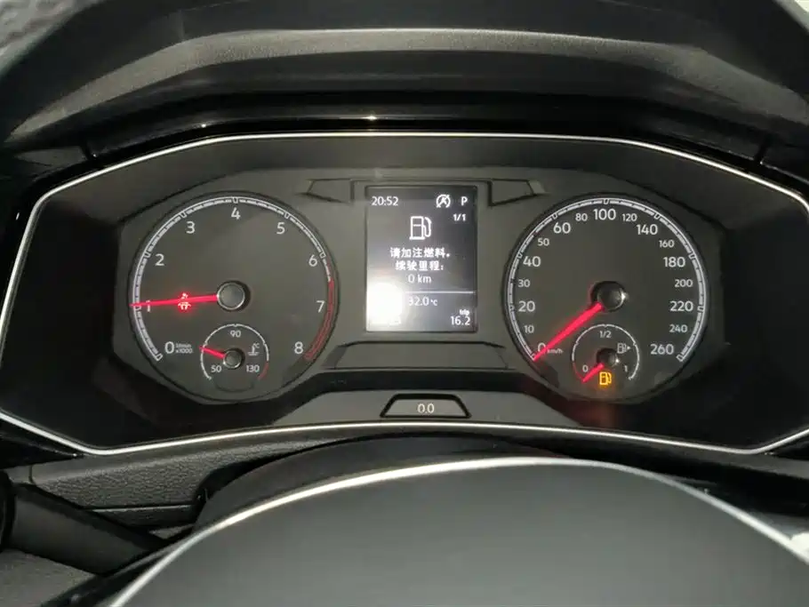 Volkswagen T-ROC exploring Songs