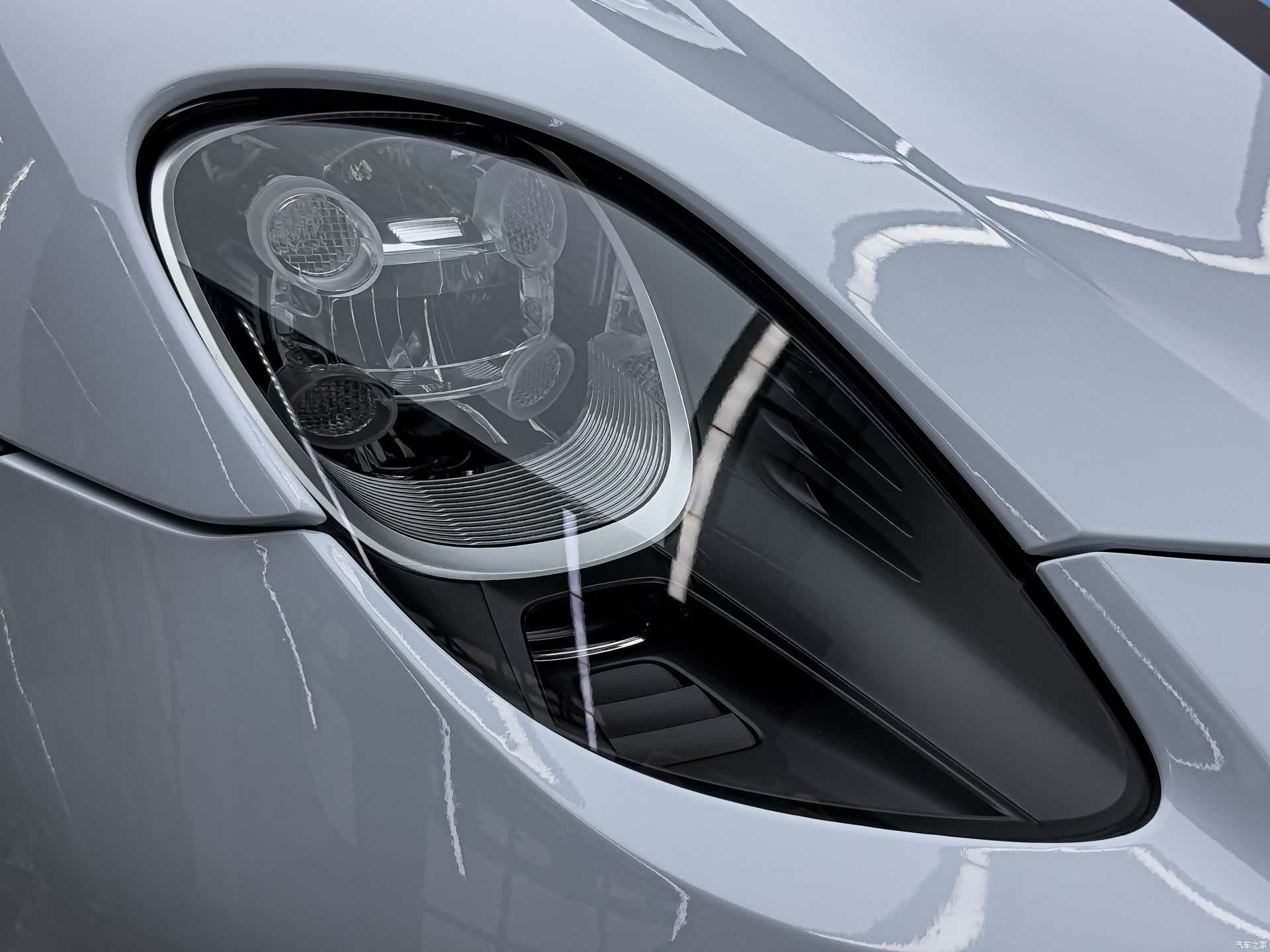 Porsche 918, 2015 12