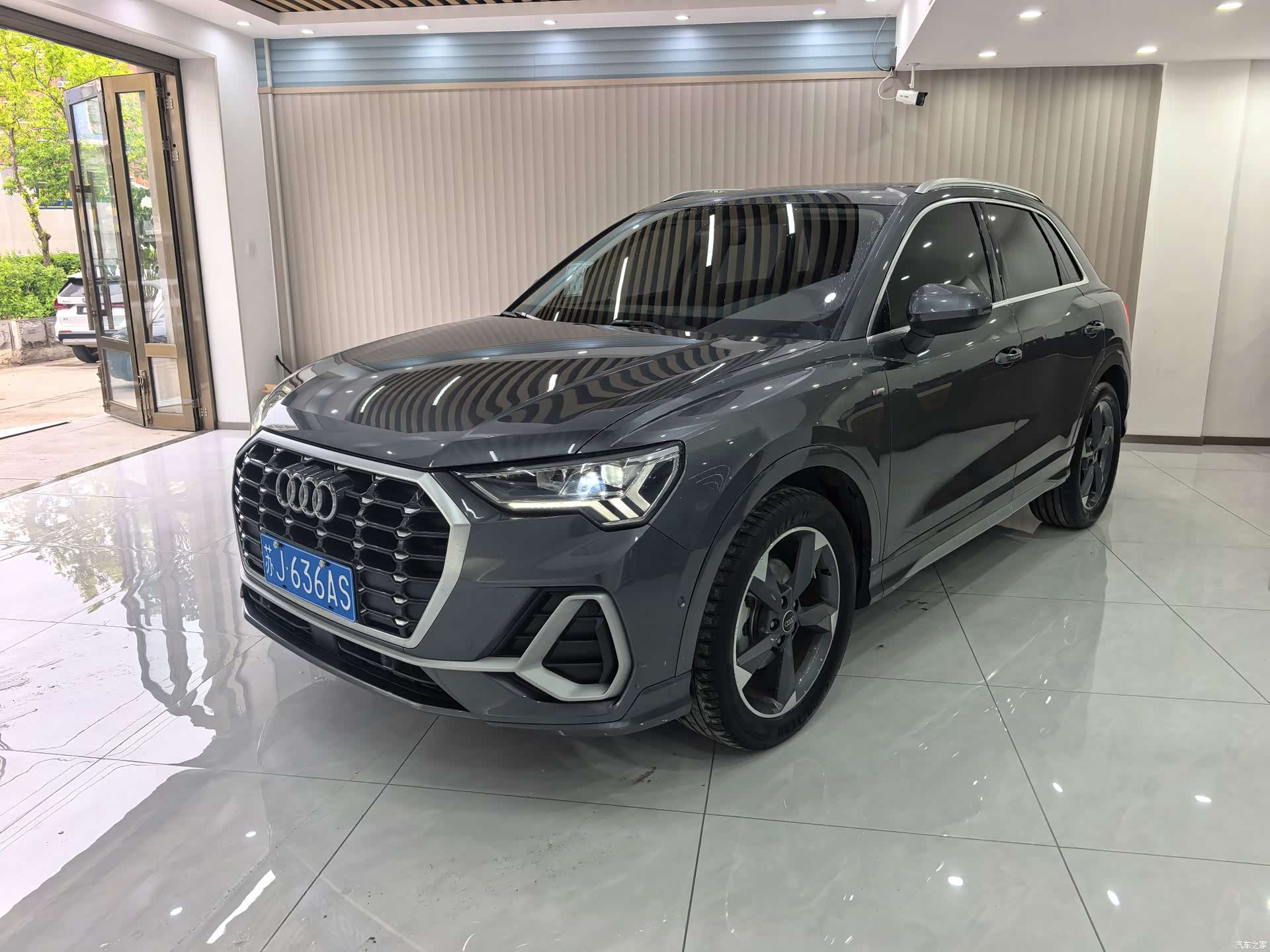 Audi Q3, 2022 1