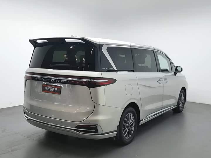 Bestune M9 2023 2.0T zun xiang xing
