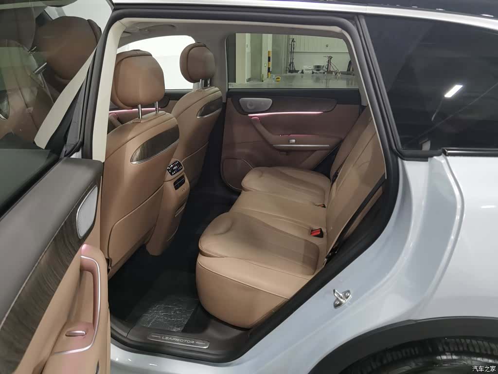Leapmotor C11, 2025 15