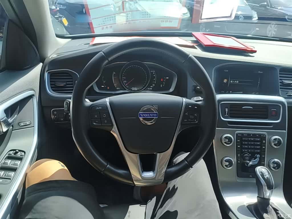 Volvo S60, 2016 11