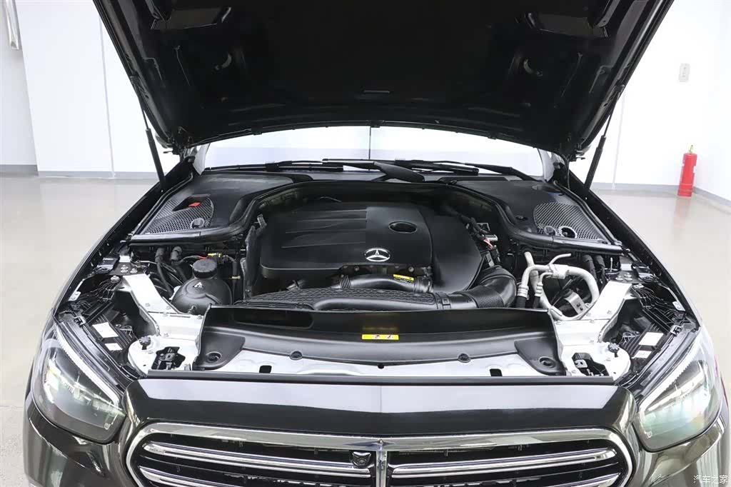 Mercedes-Benz E-Class, 2021 9