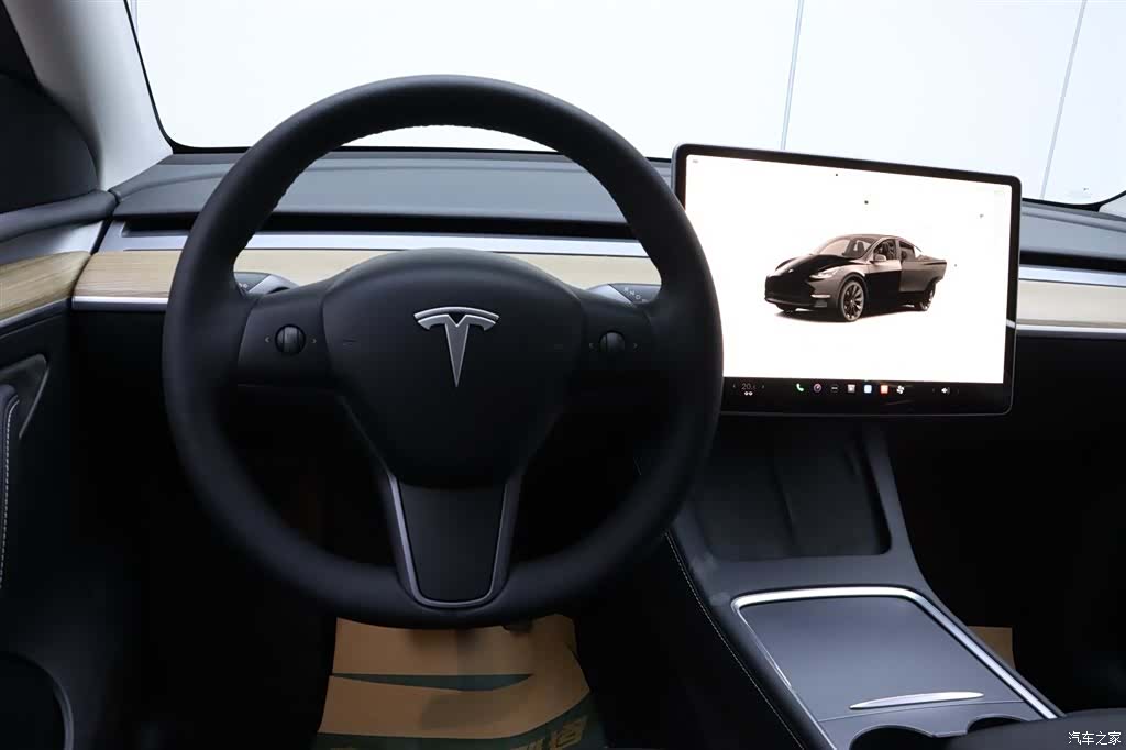 Tesla Model Y, 2022 27