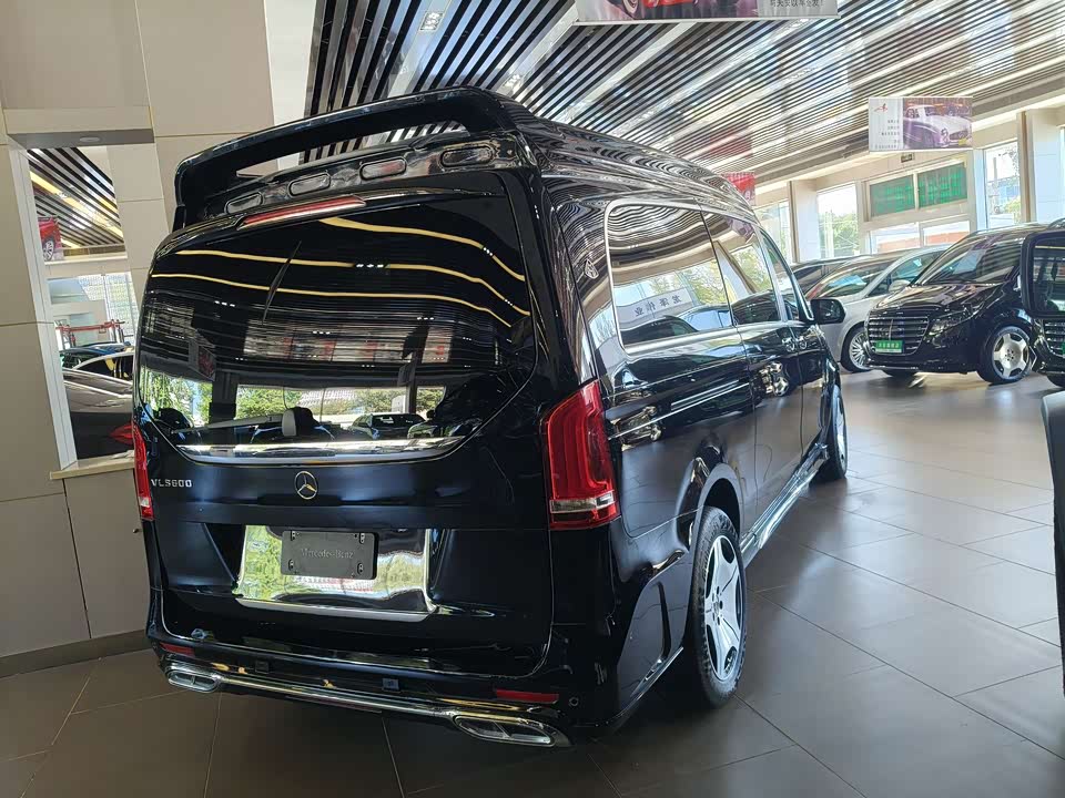 Mercedes-Benz V-class