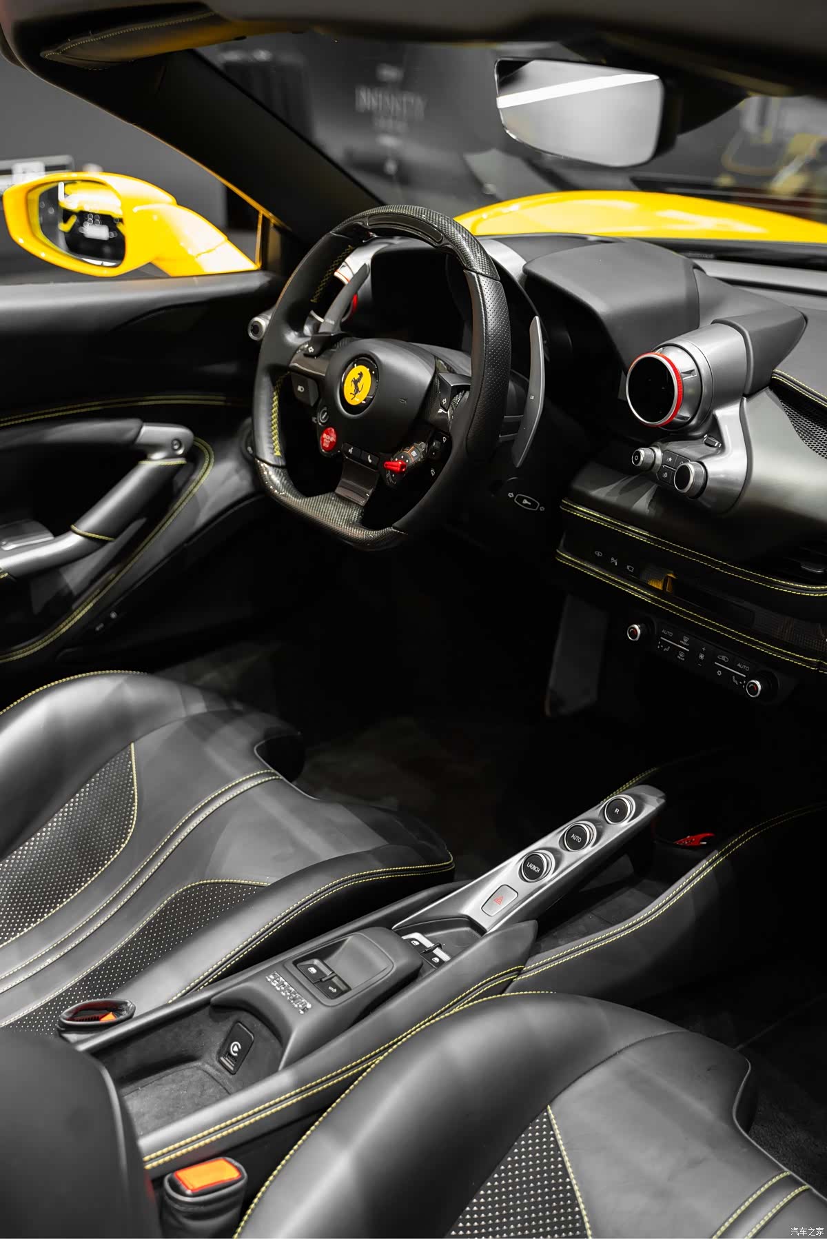 Ferrari F8, 2022 19