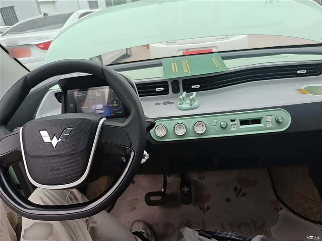 Wuling MINIEV, 2023 10