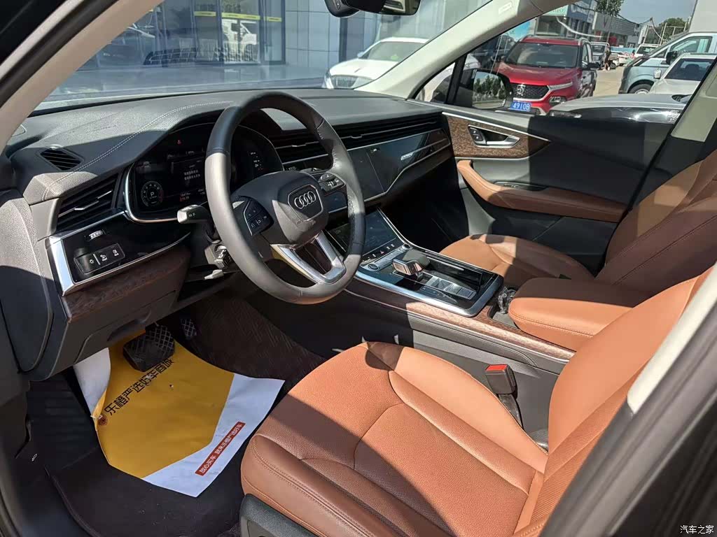 Audi Q7, 2023 8