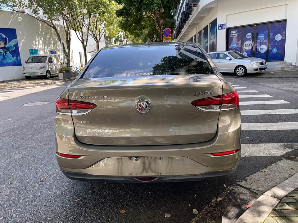Buick Yinglang