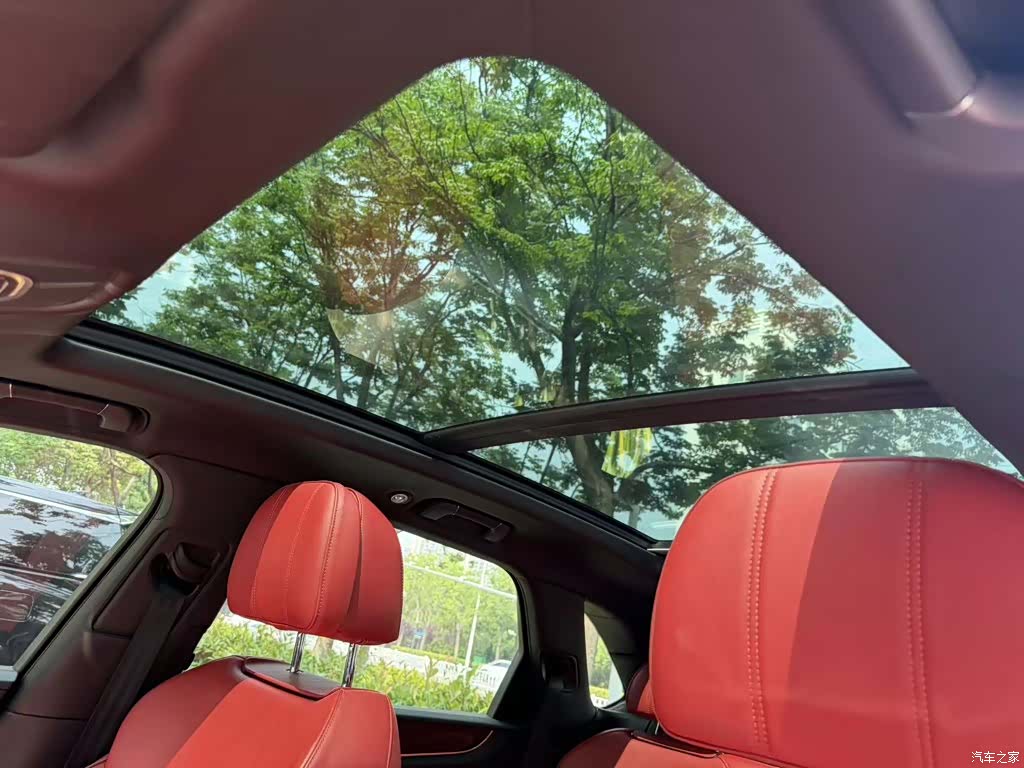 Bentley Bentayga, 2023 2