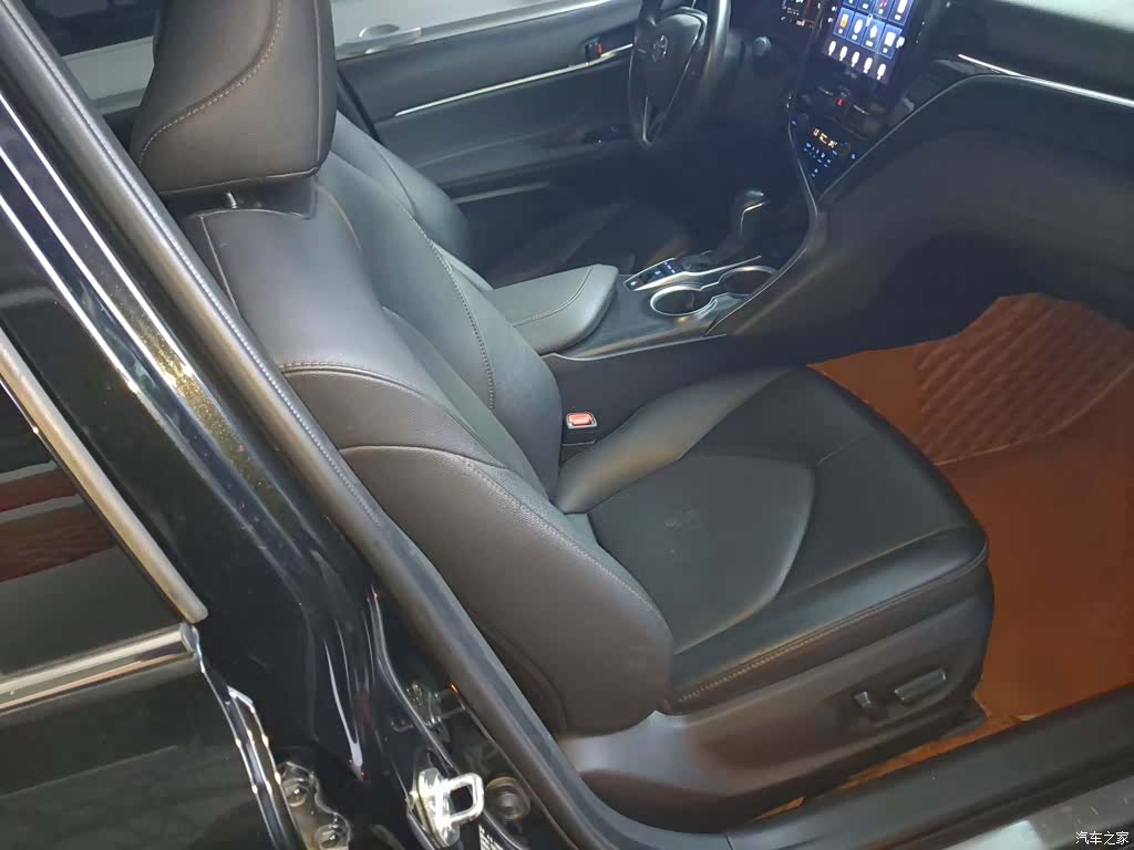 Toyota Camry, 2023 21
