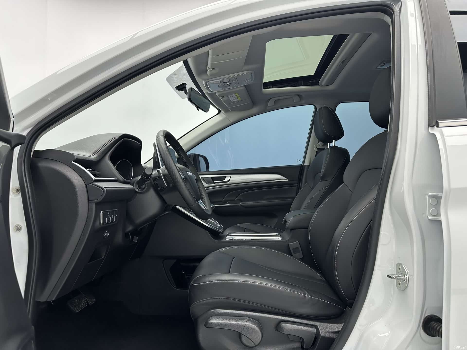 Haval M6, 2023 все фото