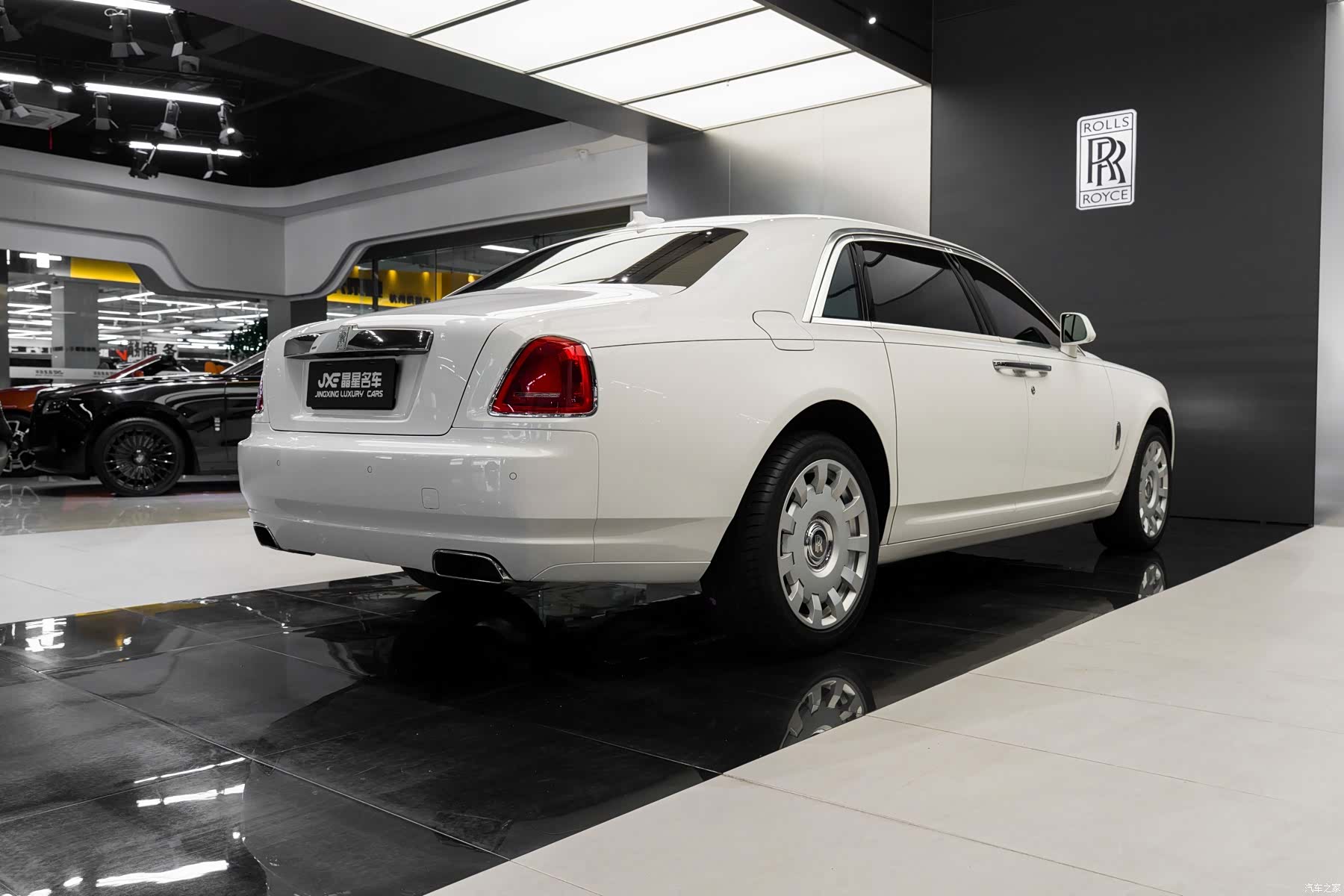 Rolls-Royce Ghost, 2014 13