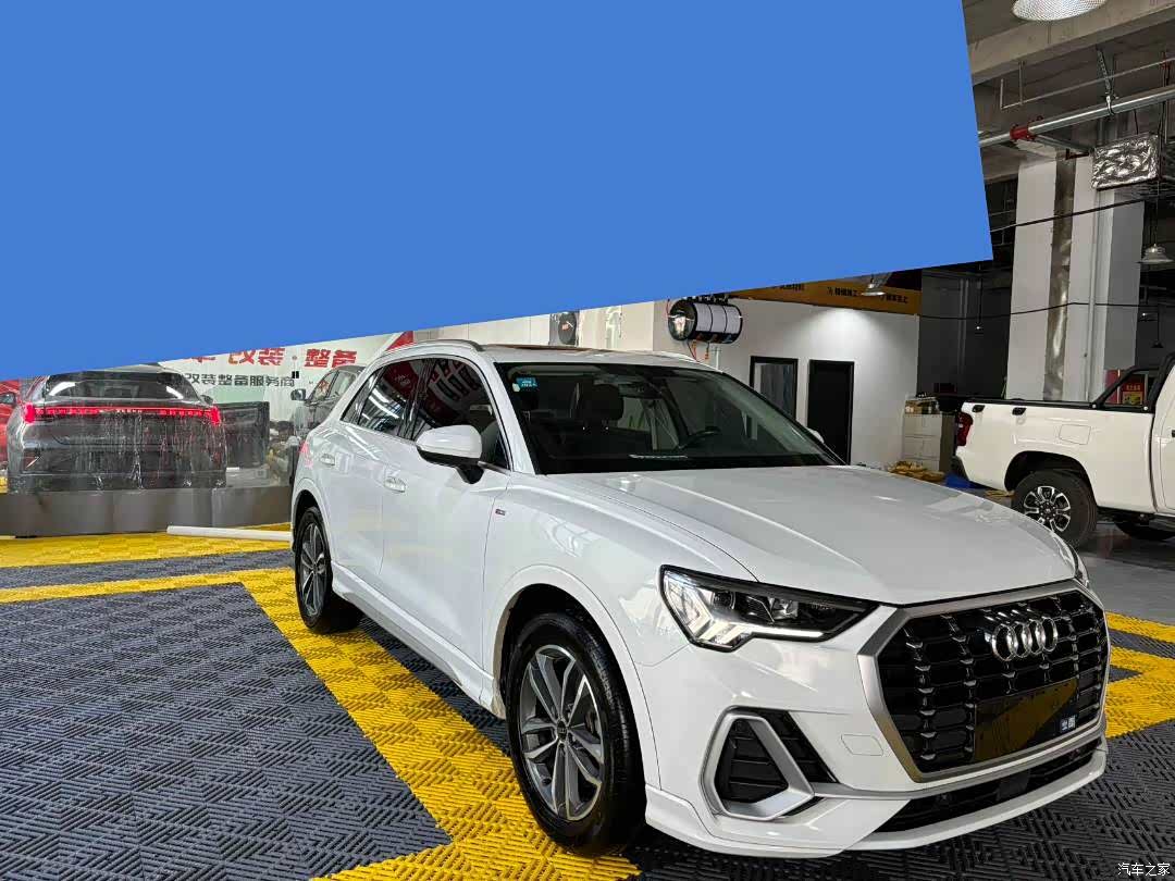 Audi Q3, 2023 3