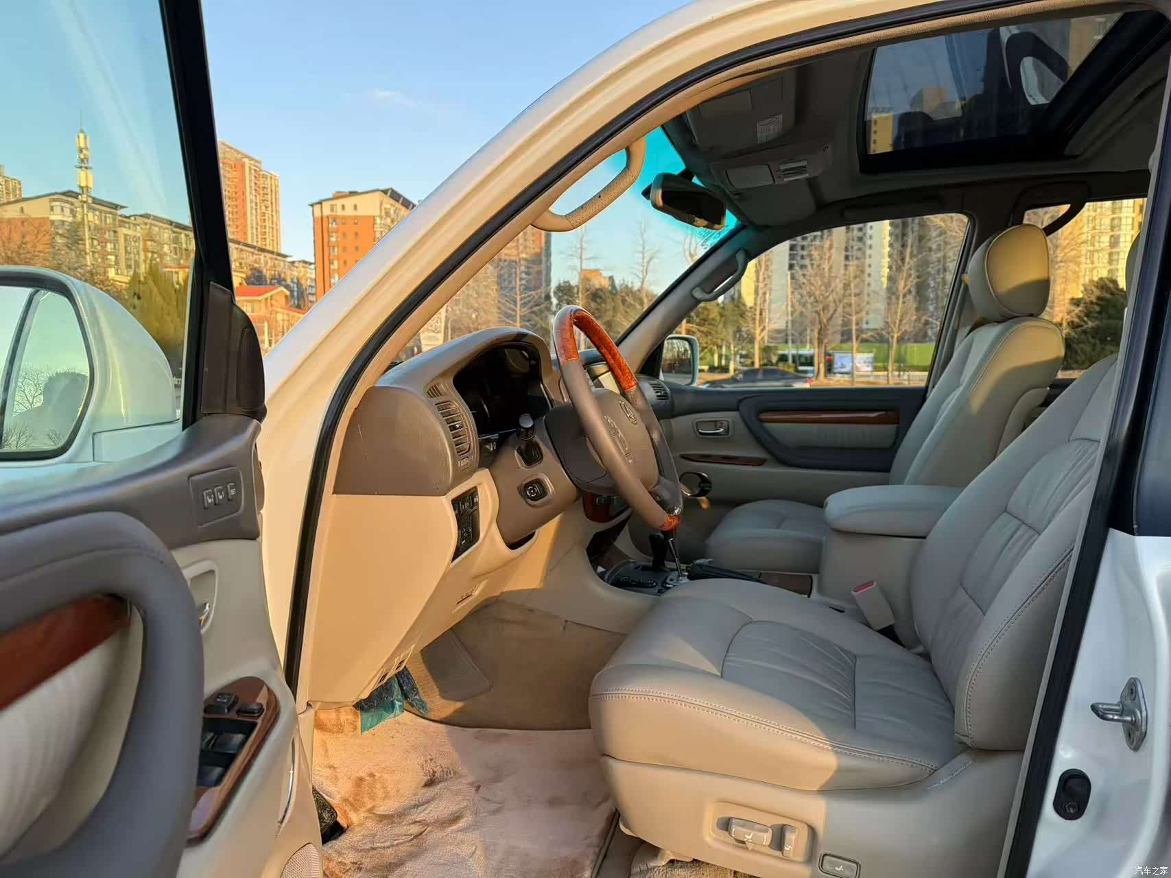 Lexus LX, 2007 9