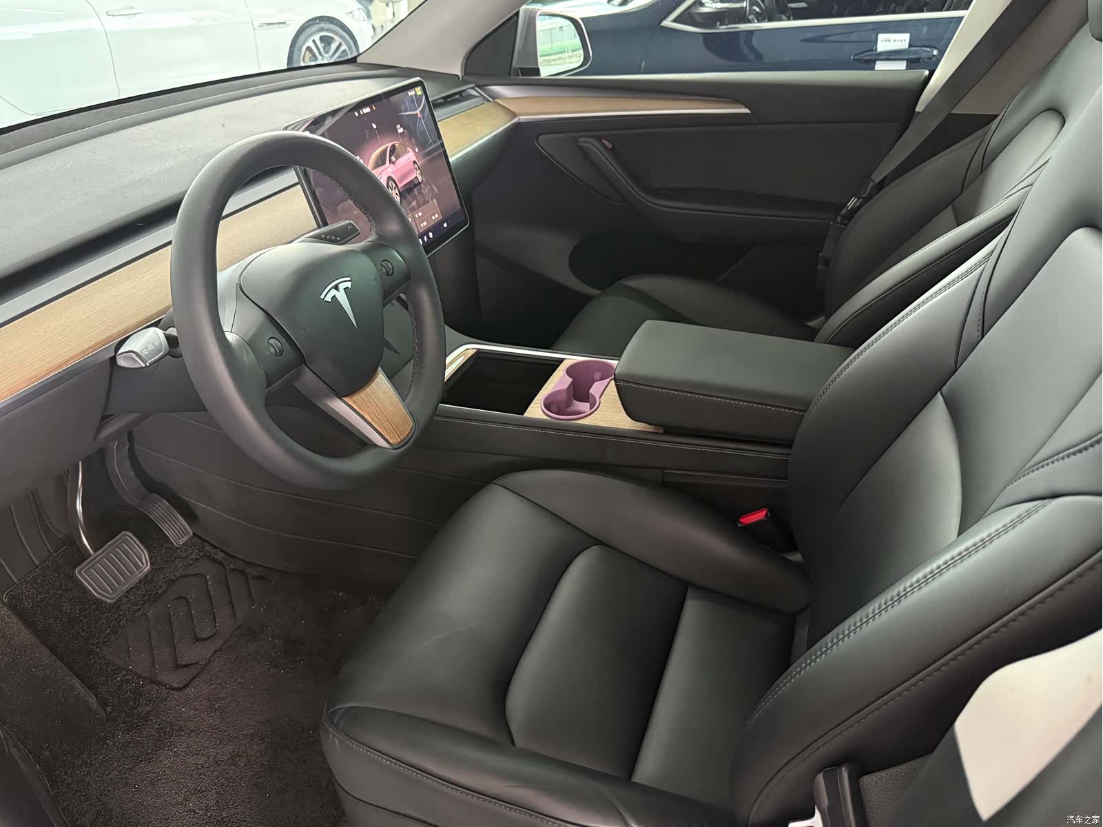 Tesla Model Y, 2022 6