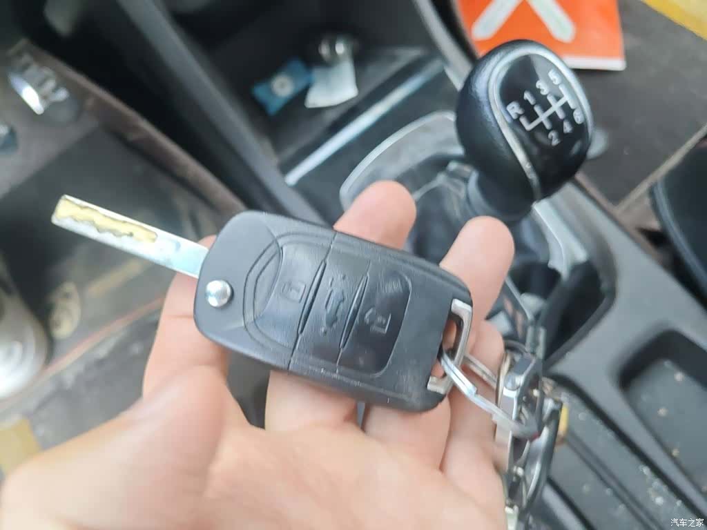 Wuling 310W, 2018 12