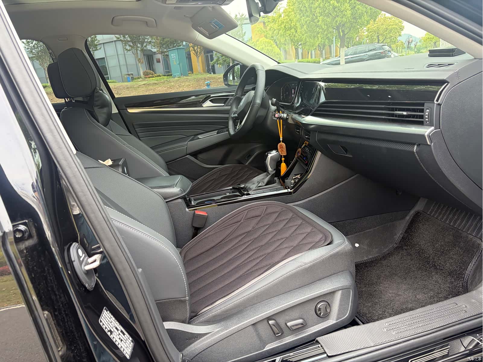 Volkswagen Passat, 2025 23