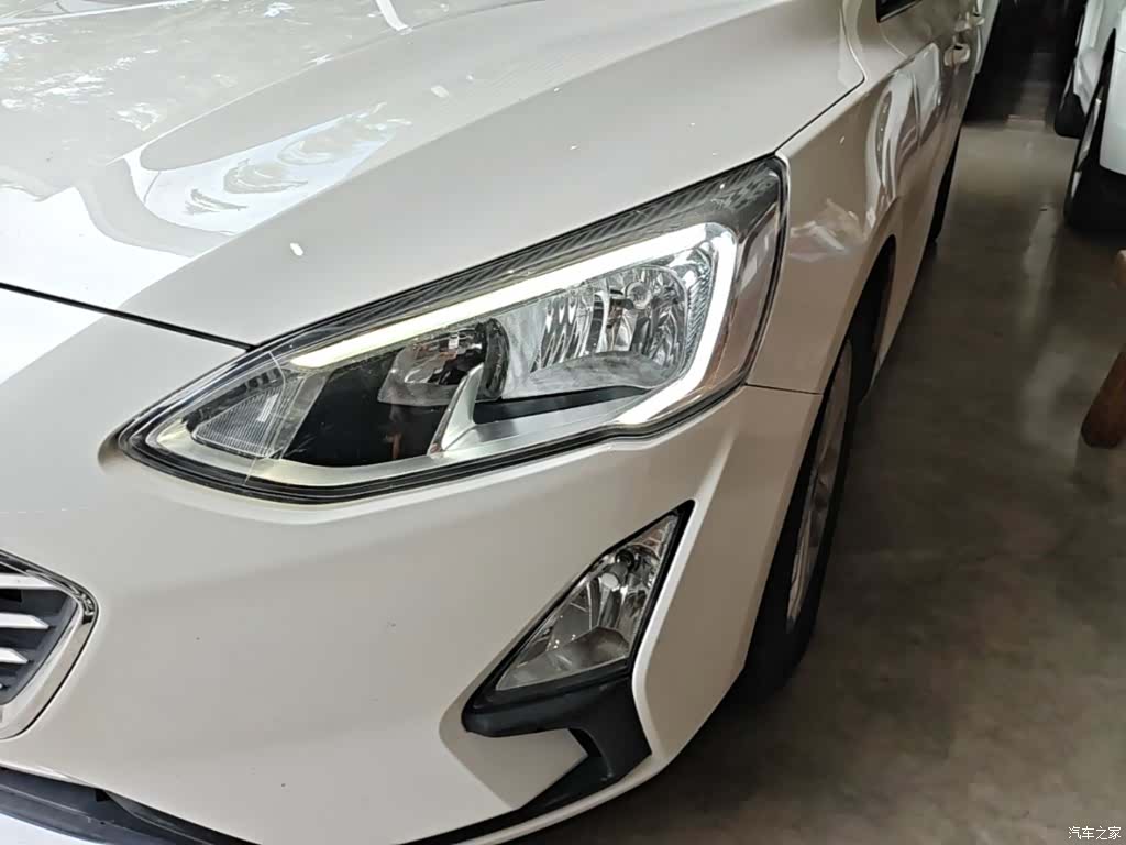Ford Focus, 2019 24