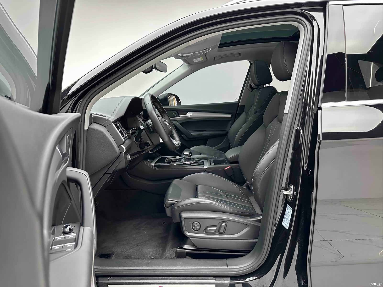 Audi Q5L, 2022 4