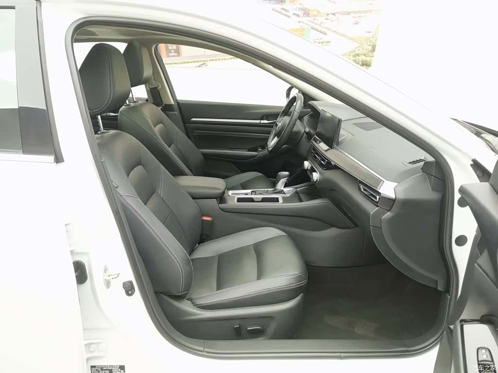 Nissan Teana, 2024 23