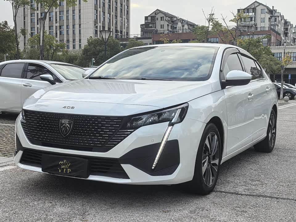Peugeot 408