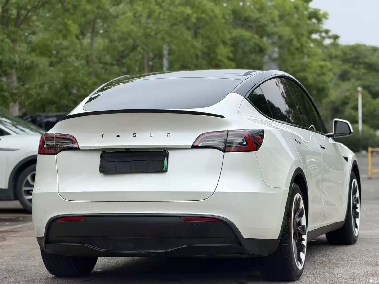 Tesla Model Y, 2022 9