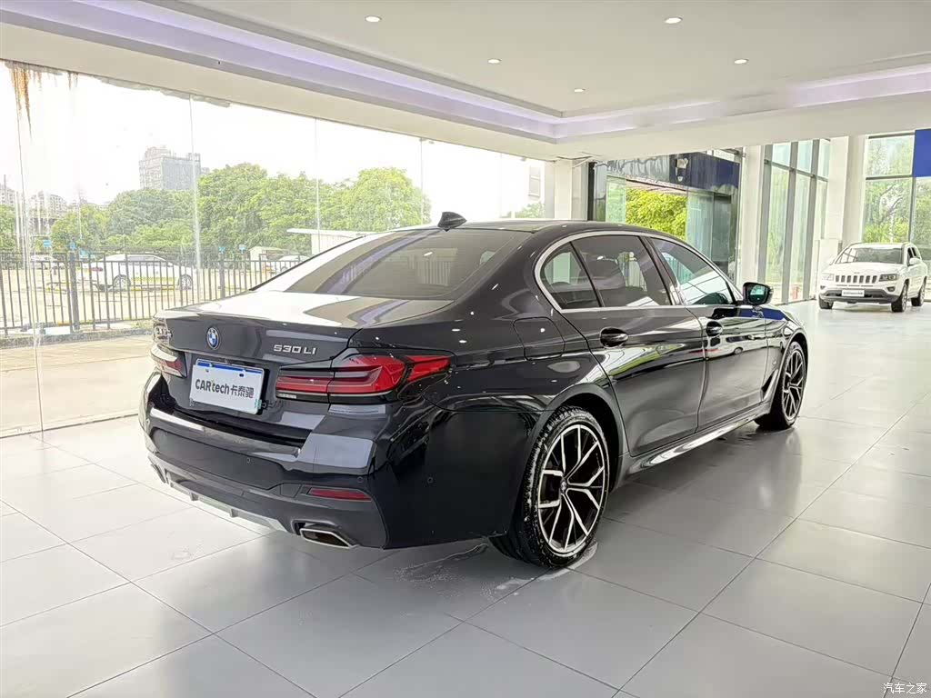 BMW 5 Series, 2022 4