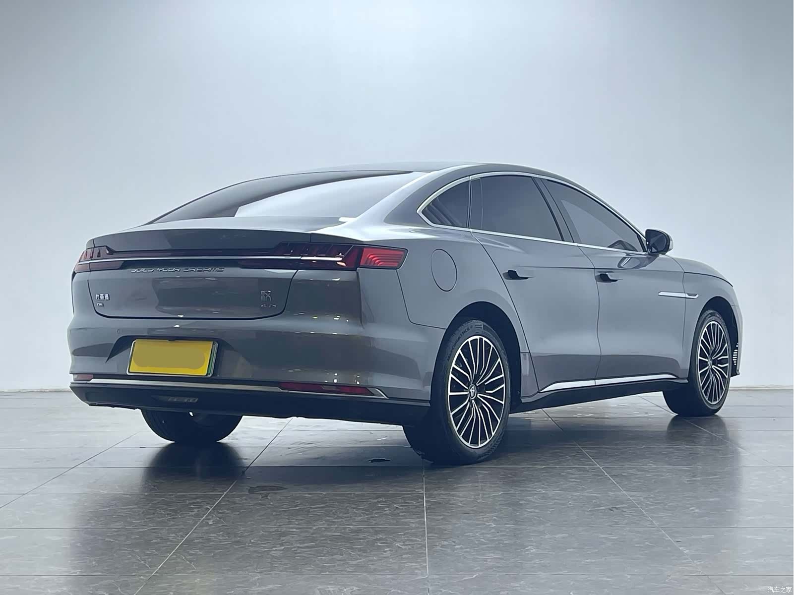BYD Han, 2021 4