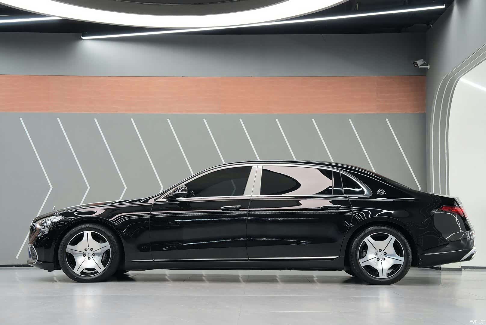Maybach S-Class, 2023 7