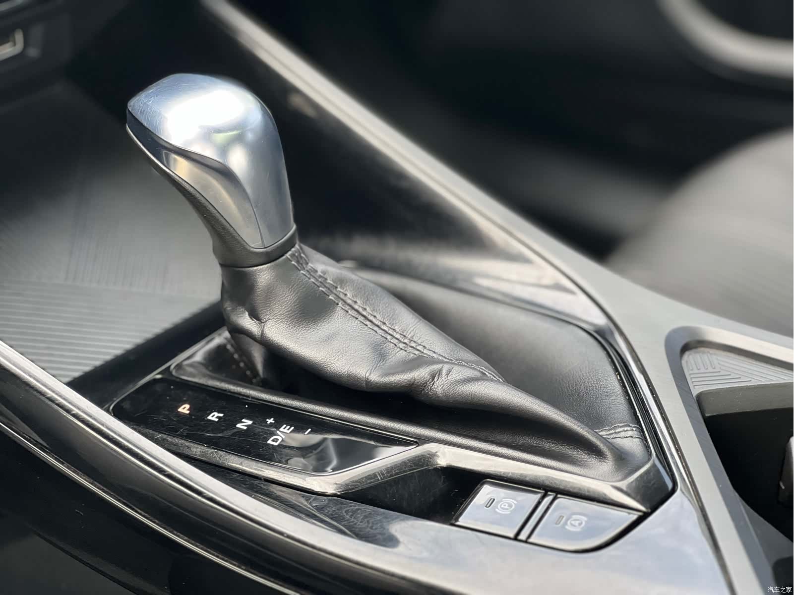 Roewe i5, 2023 15